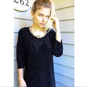 MID LENGTH BLACK DRESS